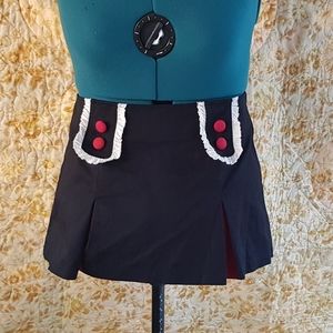 Black and red pleated miniskirt